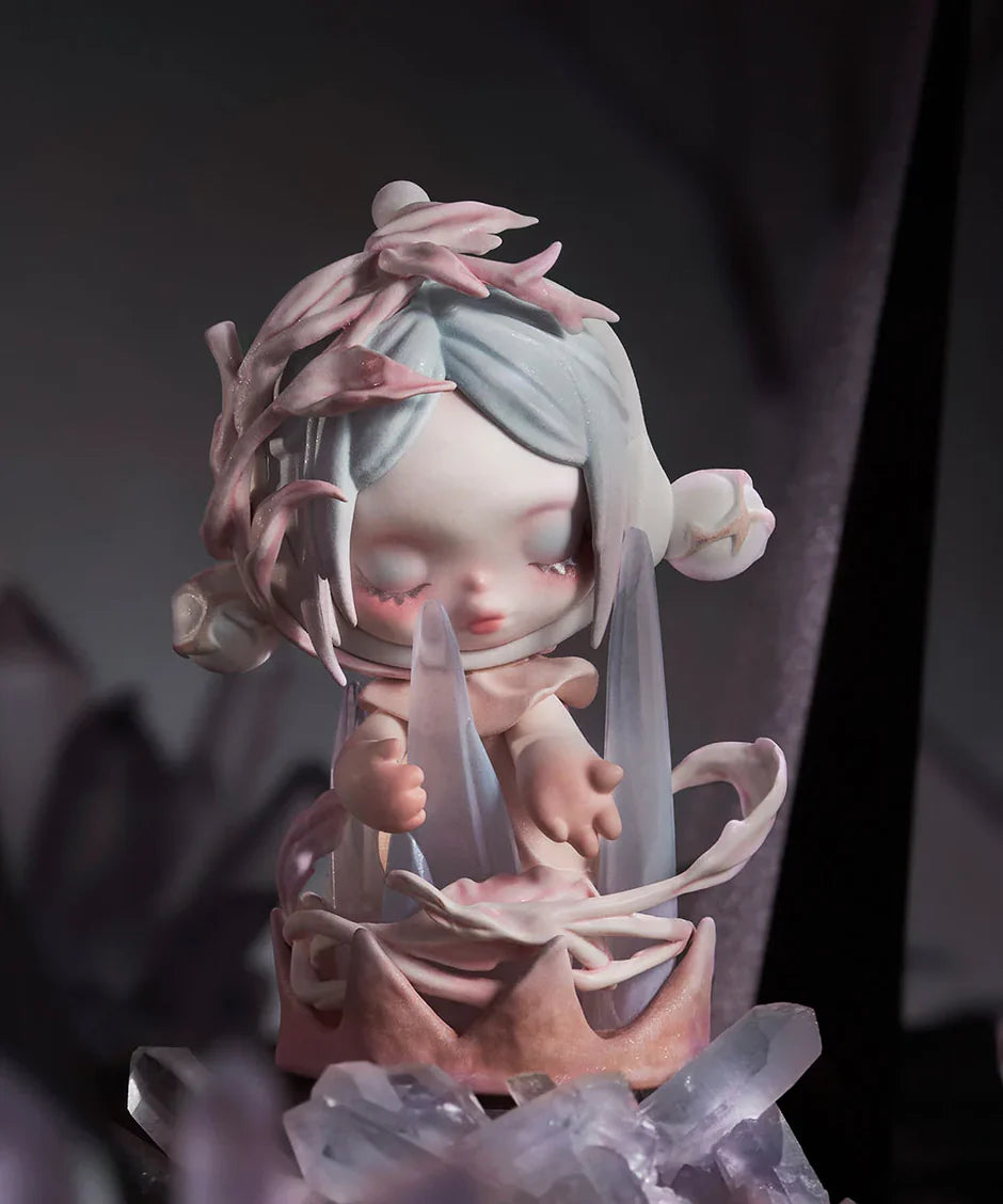 POP MART: SKULLPANDA The Paradox Series Figure