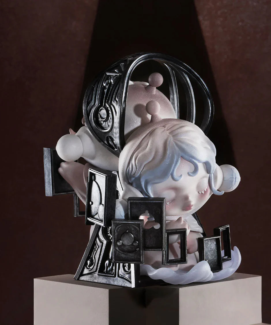 POP MART: SKULLPANDA The Paradox Series Figure