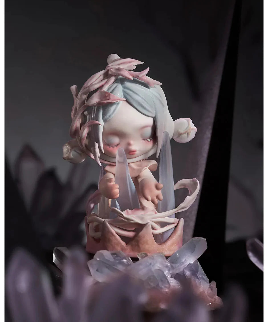 POP MART: SKULLPANDA The Paradox Series Figure