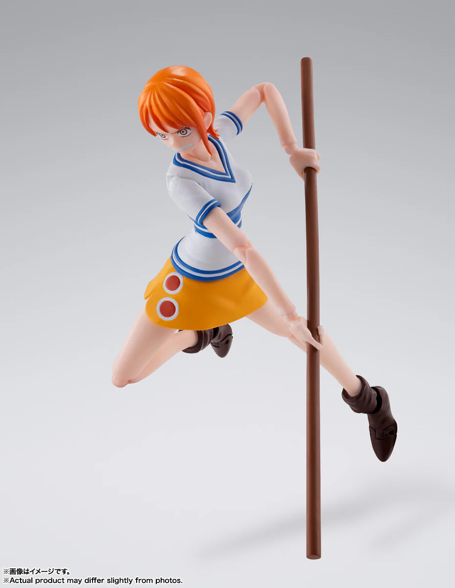S.H.Figuarts - One Piece: Nami (Romance Dawn)
