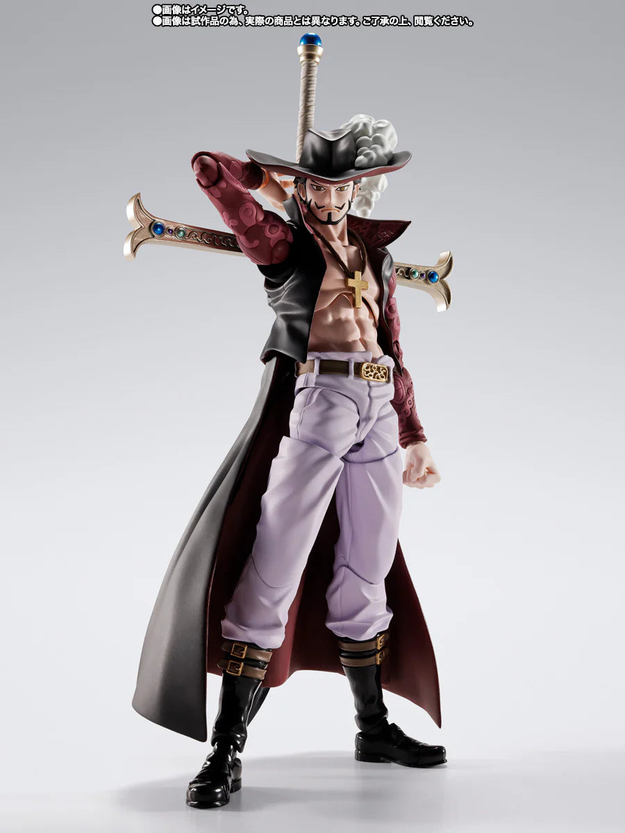 S.H.Figuarts - One Piece: Dracule. Mihawk (Hawkeye)