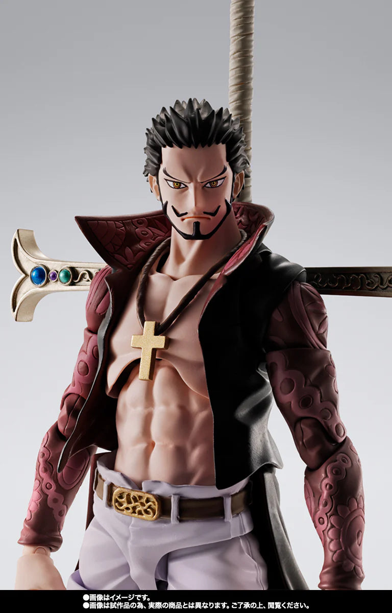 S.H.Figuarts - One Piece: Dracule. Mihawk (Hawkeye)
